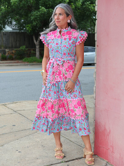 tcec pink dress TCEC Floral Print Tiered Midi Dress in Pink S