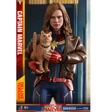 Hot Toys Captain Marvel (Deluxe Version) Sixth Scale Figure - Captain Marvel (Hot Toys)