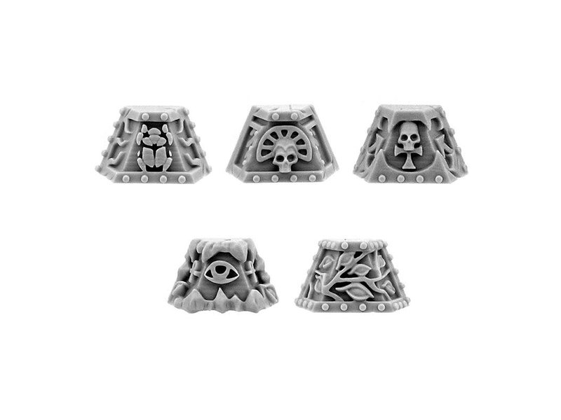 Grim Skull Chaos Egypt Sons Pyramid Shoulder Pads (5U)