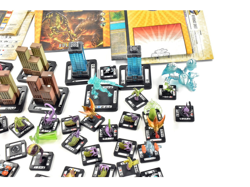 MONSTERAPOCALYPSE Lot Series 1 rise #1