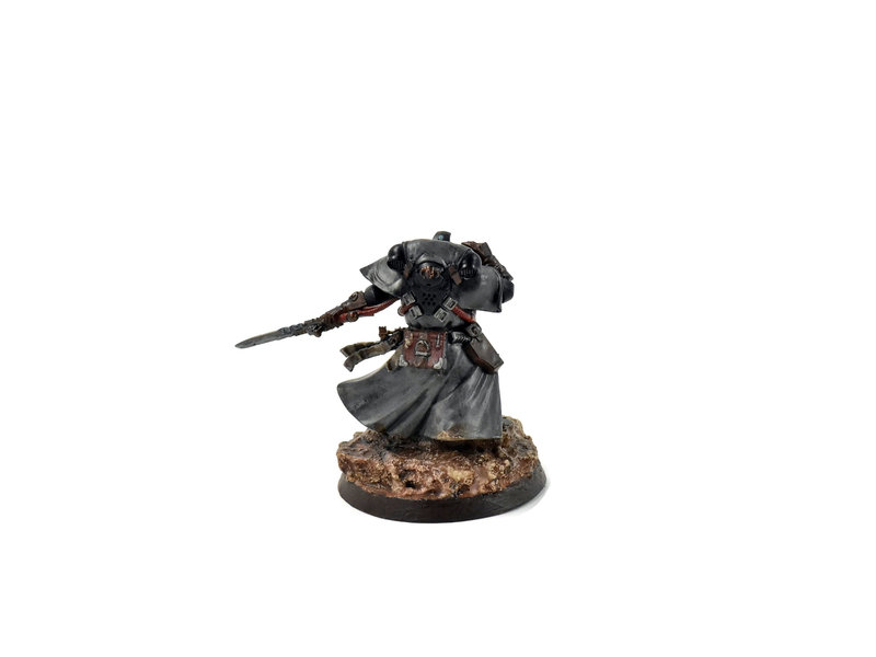 Games Workshop SPACE MARINES Librarian in Phobos Armour WELL PAINTED 40K