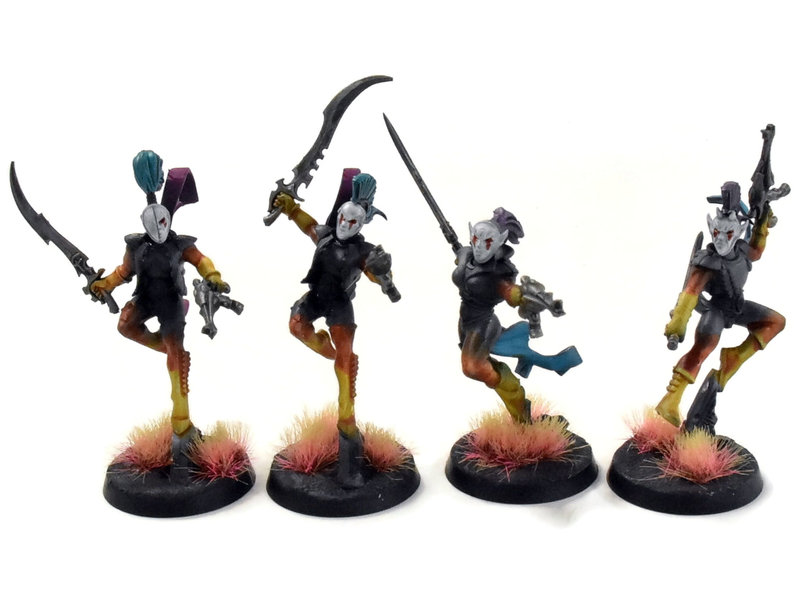 Games Workshop HARLEQUINS 7 Troupes #1 WELL PAINTED One Missing Arm Warhammer 40K