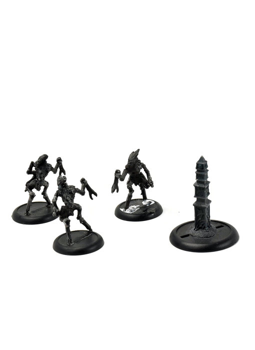 HORDES Circle Orboros Sentry Stone and Mannikins #2
