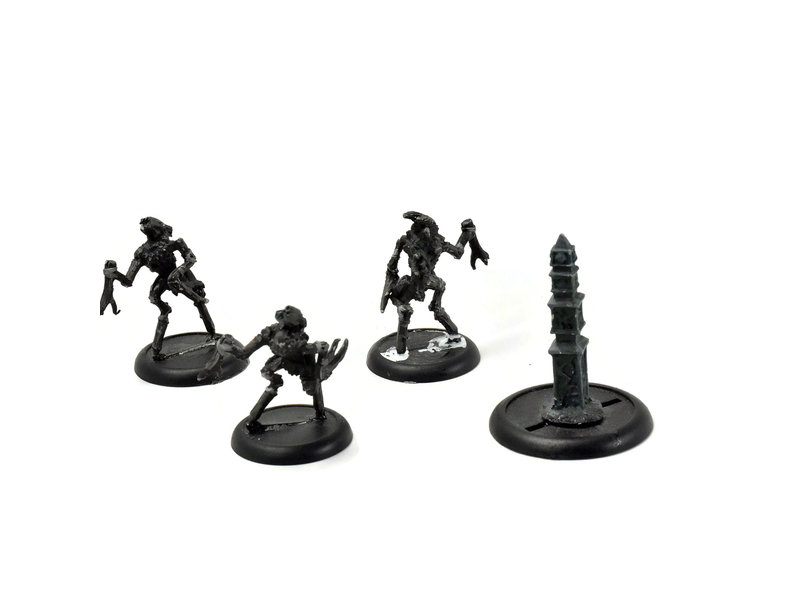 HORDES Circle Orboros Sentry Stone and Mannikins #2