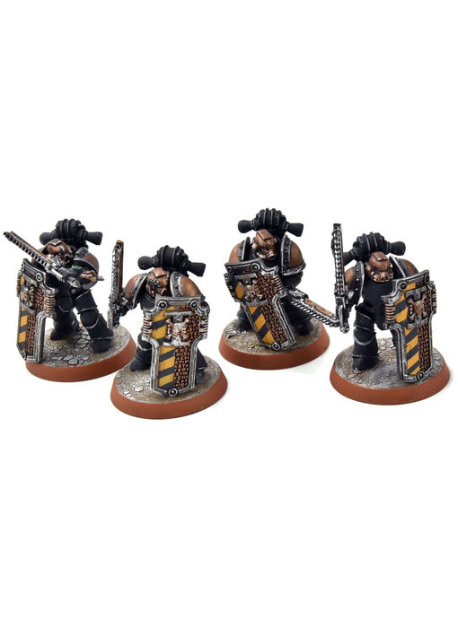 SPACE MARINES 4 Veterans w/ Chainswords #1 PRO PAINTED Warhammer 40K