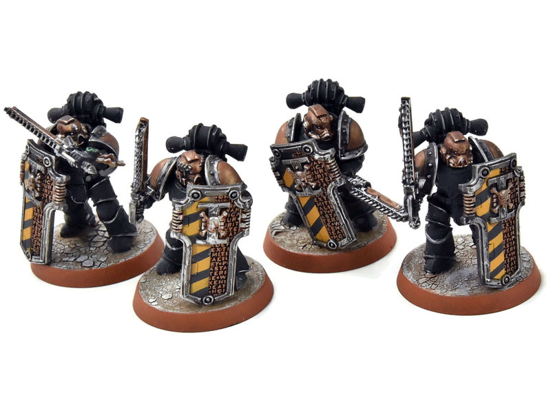 Games Workshop SPACE MARINES 4 Veterans w/ Chainswords #1 PRO PAINTED Warhammer 40K