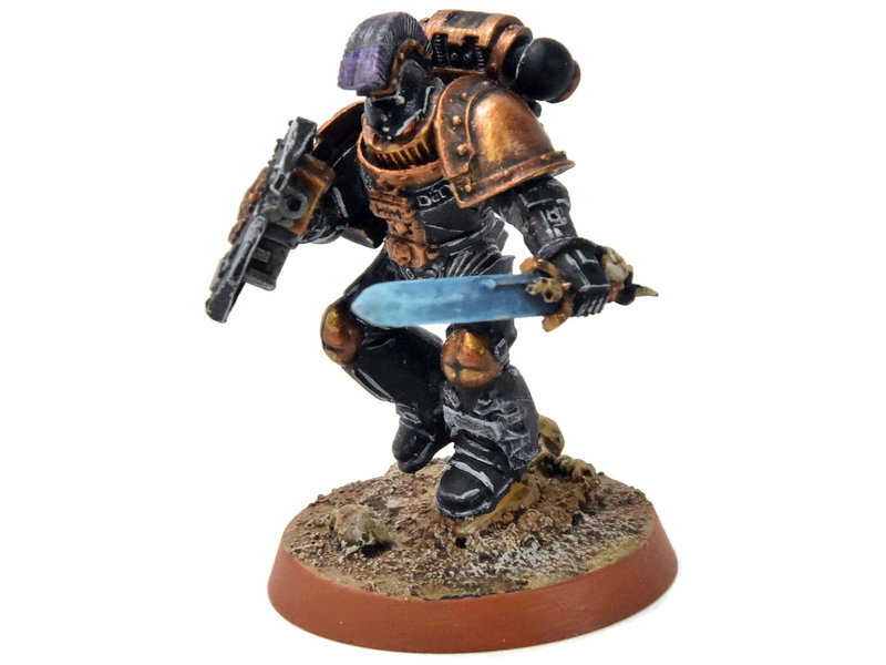 Games Workshop SPACE MARINES Captain #1 WELL PAINTED Iron Hands Warhammer 40K