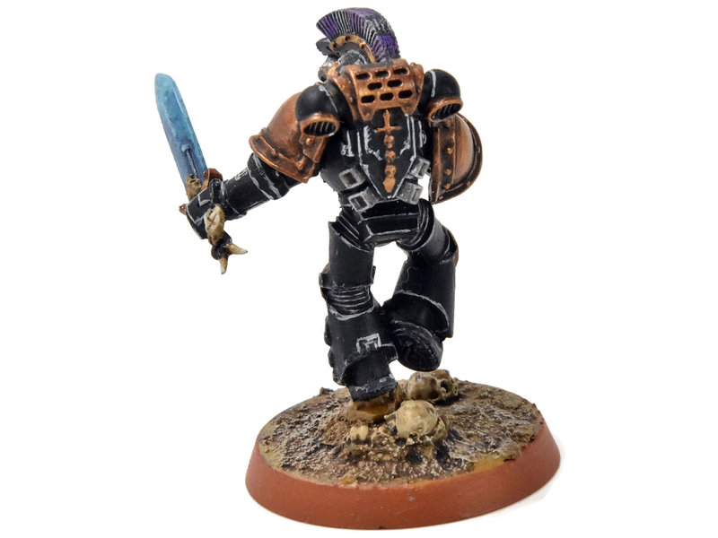 Games Workshop SPACE MARINES Captain #1 WELL PAINTED Iron Hands Warhammer 40K