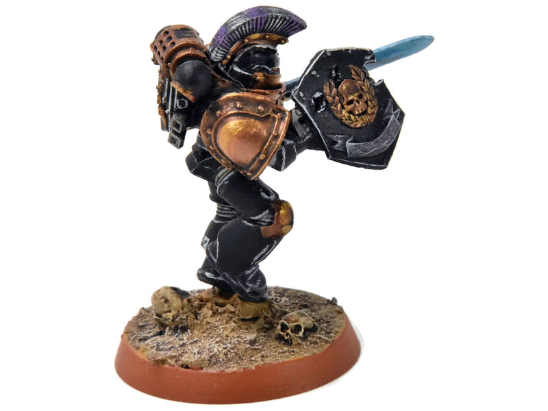 Games Workshop SPACE MARINES Captain #1 WELL PAINTED Iron Hands Warhammer 40K