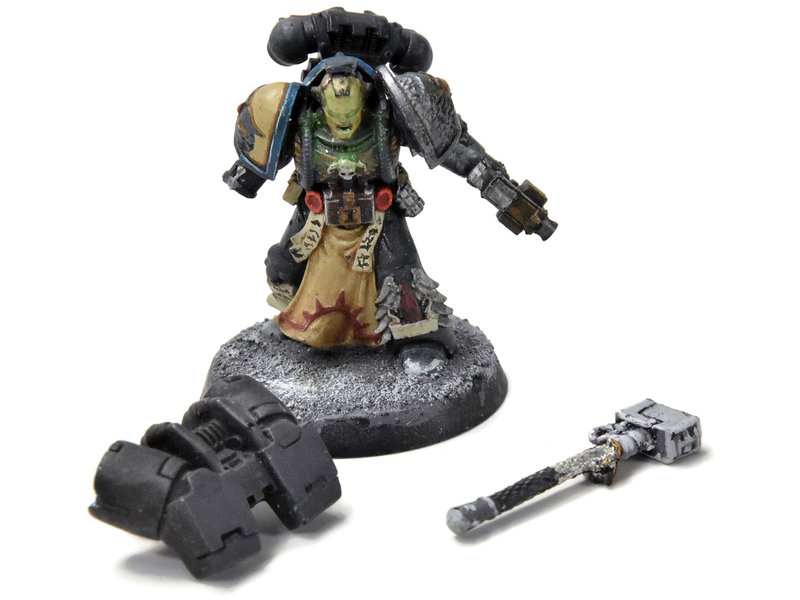 Games Workshop DEATHWATCH Jensus Natorian, Blood Ravens Codicer Librarian #1 need repair 40K