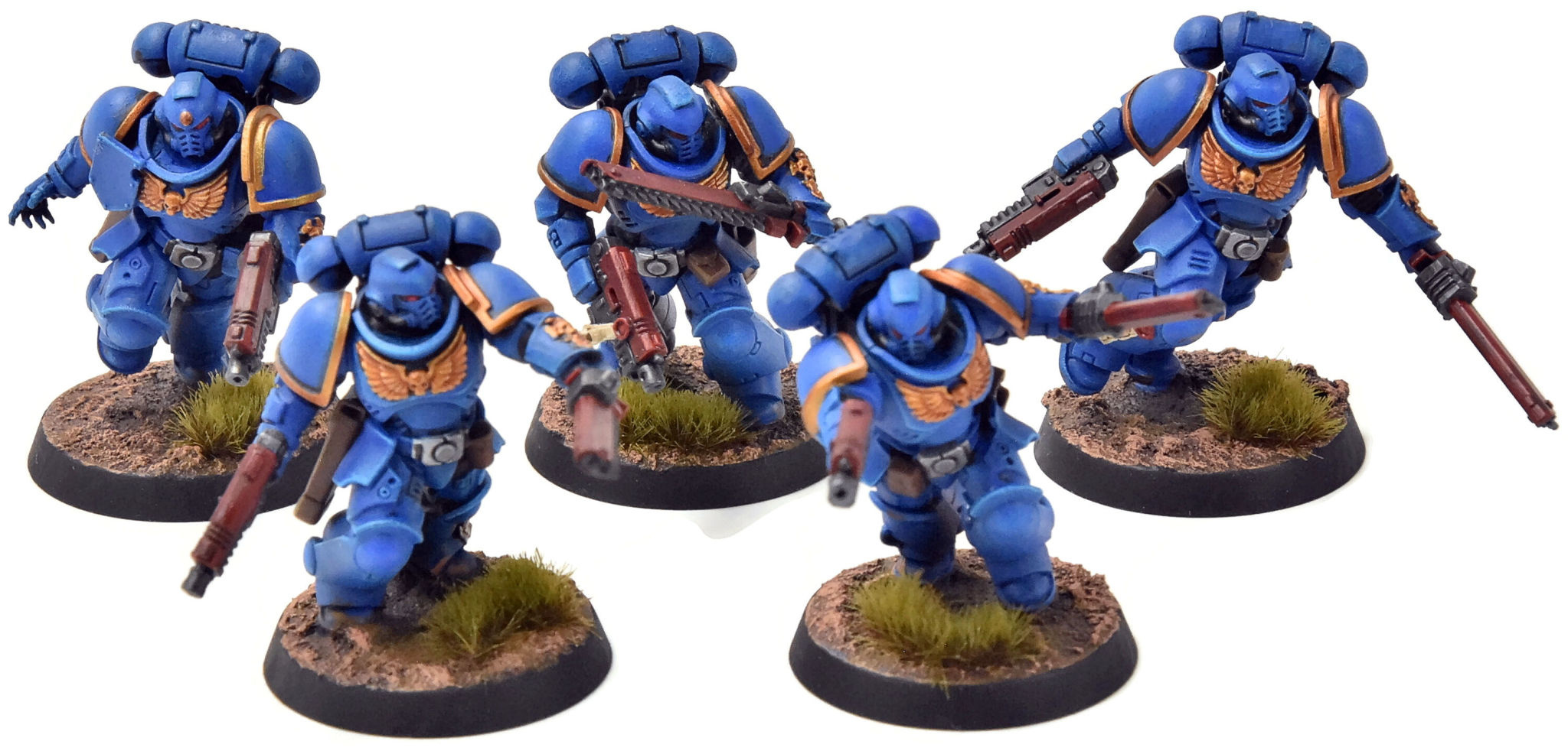 Games Workshop Warhammer 40,000: Space Marines Assault Intercessor and  Paint Set : : Jeux et Jouets