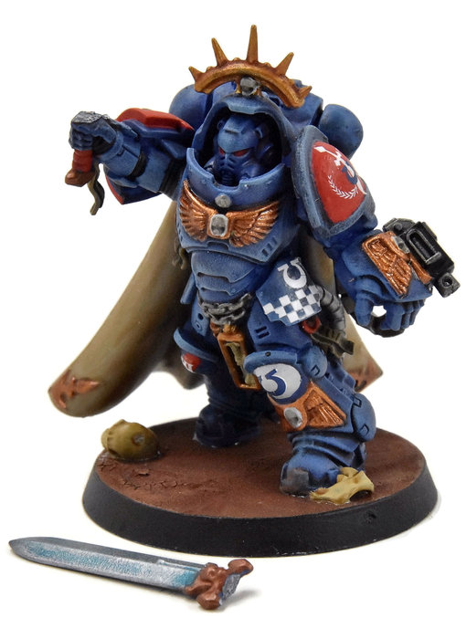 SPACE MARINES Captain in Gravis Armour #1 broken sword 40K ultramarines
