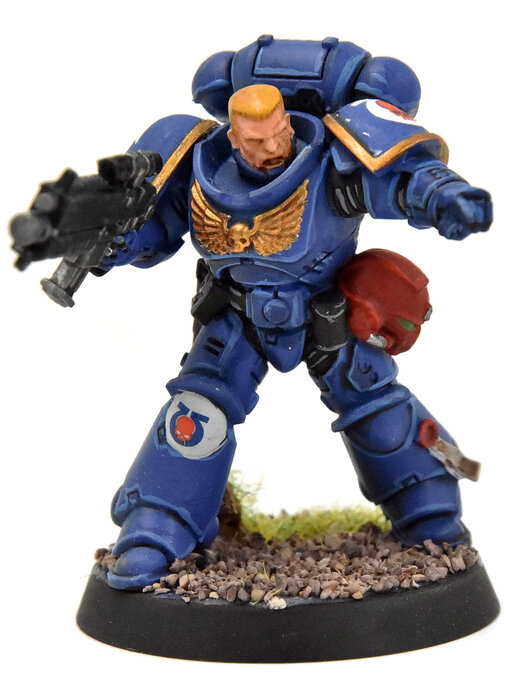 SPACE MARINES Primaris Lieutenant #2 WELL PAINTED Ultramarines 40K