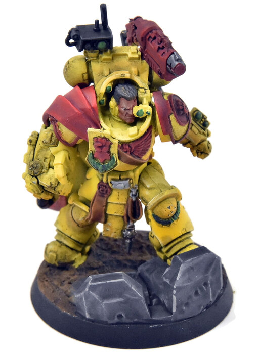 IMPERIAL FISTS Tor Garadon PRO PAINTED #1 Warhammer 40K
