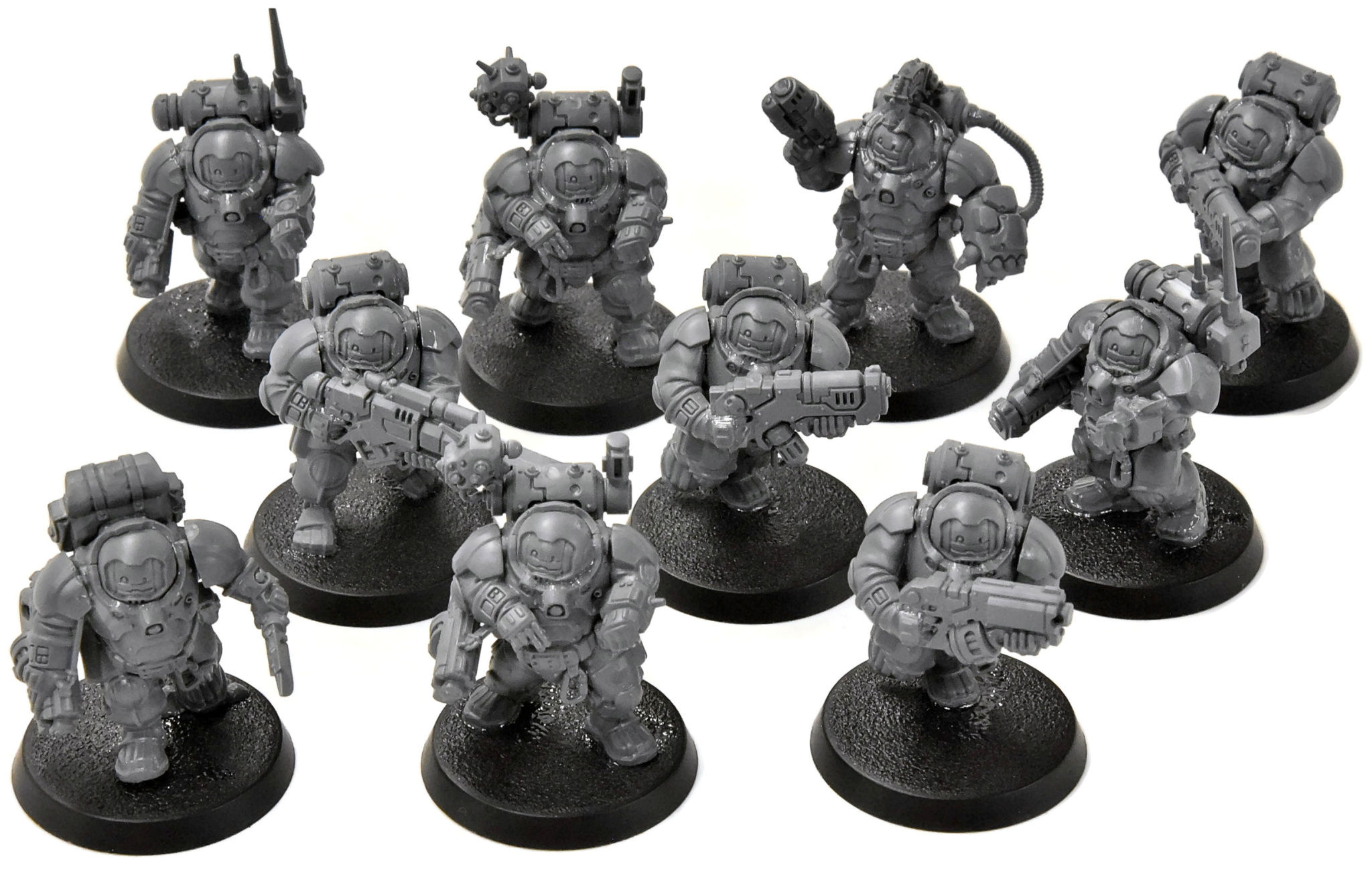Warhammer 40,000 Hearthkyn Warriors 10体 Amazon.com: Games Workshop - Warhammer 40,000 - Leagues of