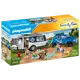 Famille avec voiture et caravane(71423)