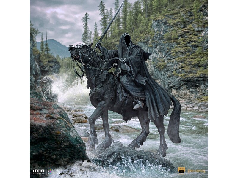 Sideshow Nazgul on Horse Deluxe 1:10 Scale Statue by Iron Studios