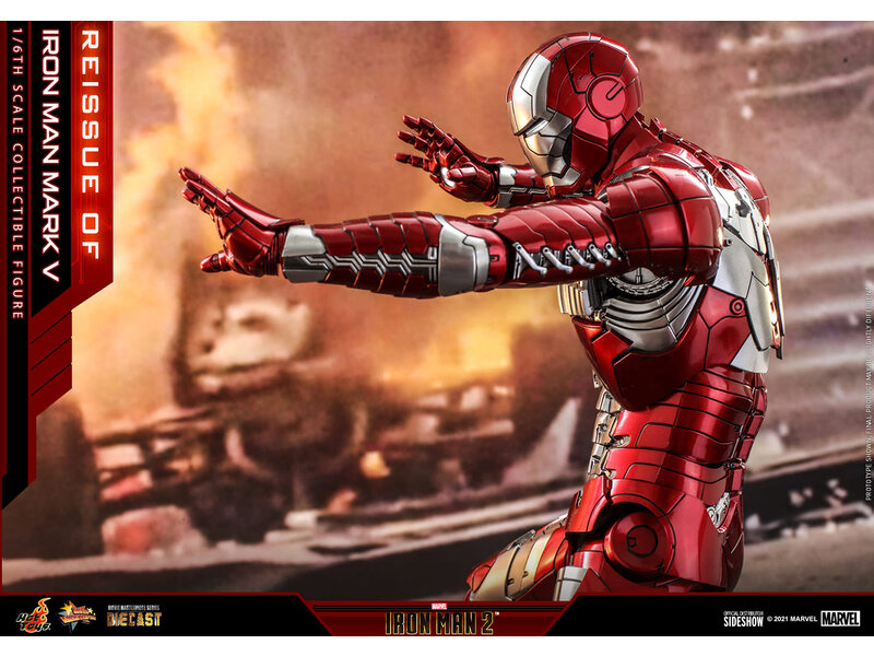 Sideshow Iron Man Mark V Sixth Scale Figure by Hot Toys