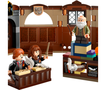 Hogwarts™ Castle: Charms Class (76442)