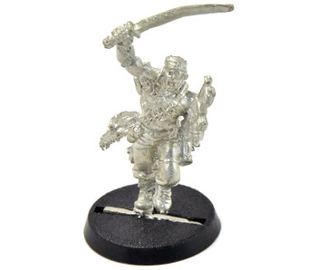 ASTRA MILITARUM Iron Hand Straken #1 METAL Warhammer 40K