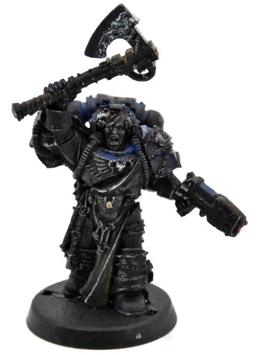 SPACE MARINES Librarian with axe #1 Warhammer 40K