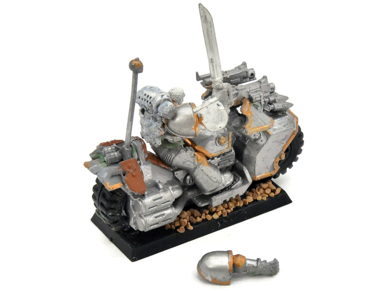 Games Workshop SPACE MARINES Captain on bike #1 Metal parts Warhammer 40K
