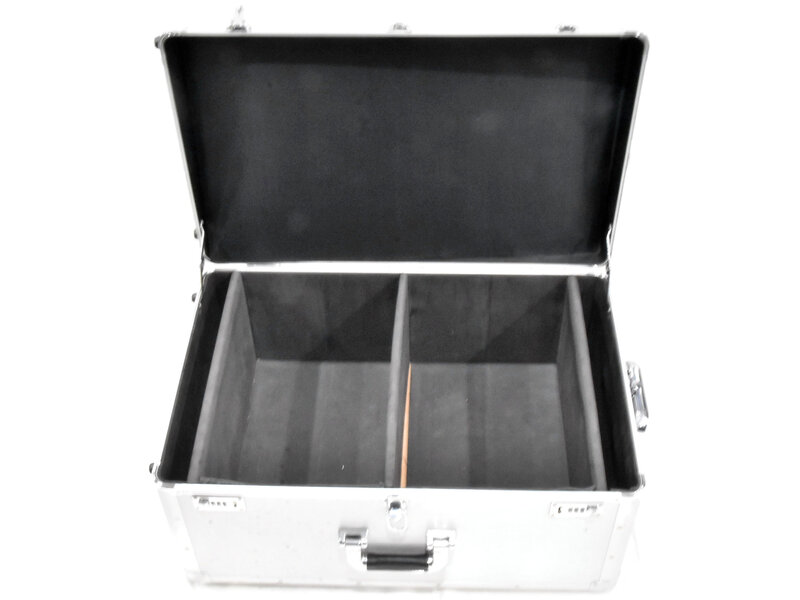 VERY BIG TRANSPORT CASE WITH 4 KR CASE
