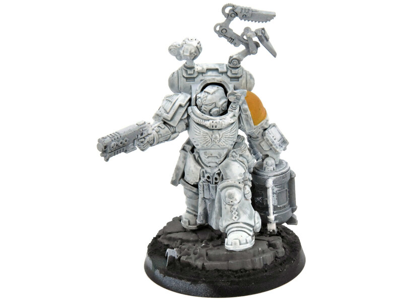 SPACE MARINES Apothecary Biologis #1 Warhammer 40K - Kingdom