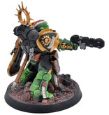 Games Workshop SALAMANDERS Lieutenant with stormshield #1 WELL PAINTED Warhammer 40K
