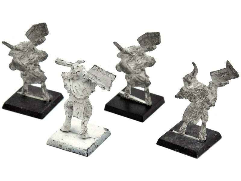 Games Workshop BEASTMEN 4 Pestigors #1 METAL Warhammer Fantasy