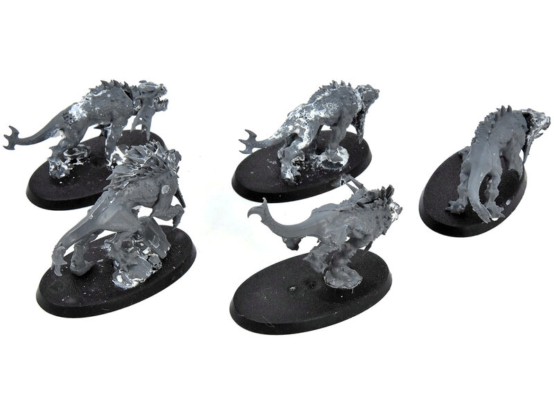 Games Workshop CHAOS DAEMONS 5 Flesh Hounds #4 Warhammer 40K Bad Condition