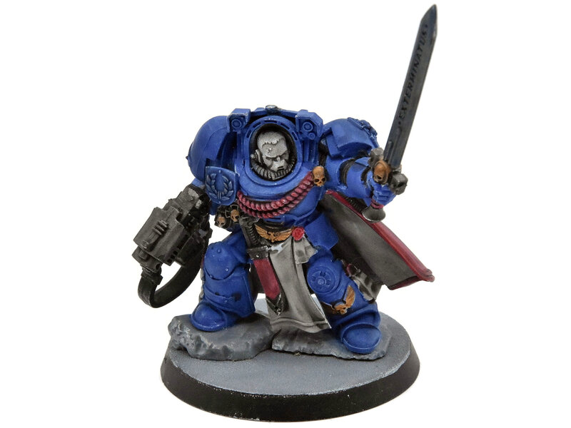 Games Workshop SPACE MARINES Captain In Terminator Armour #1 Warhammer 40K