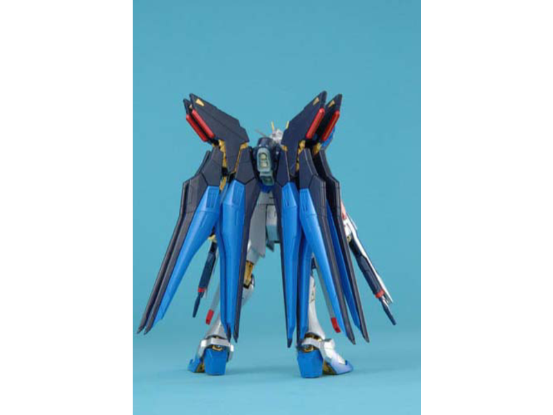 Bandai MG Strike Freedom Gundam Bandai