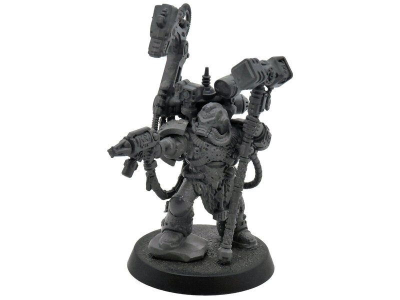 Games Workshop SPACE WOLVES Iron Priest #1 Warhammer 40K