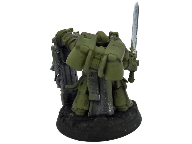 Games Workshop SPACE MARINES Captain With Relic Shield #1 Warhammer 40K