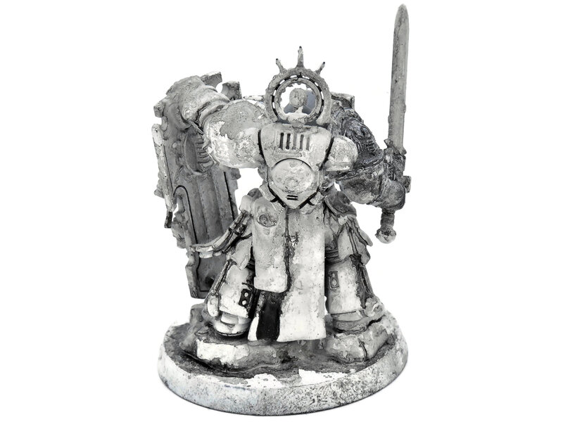 Games Workshop SPACE MARINES Captain With Relic Shield #1 Warhammer 40K