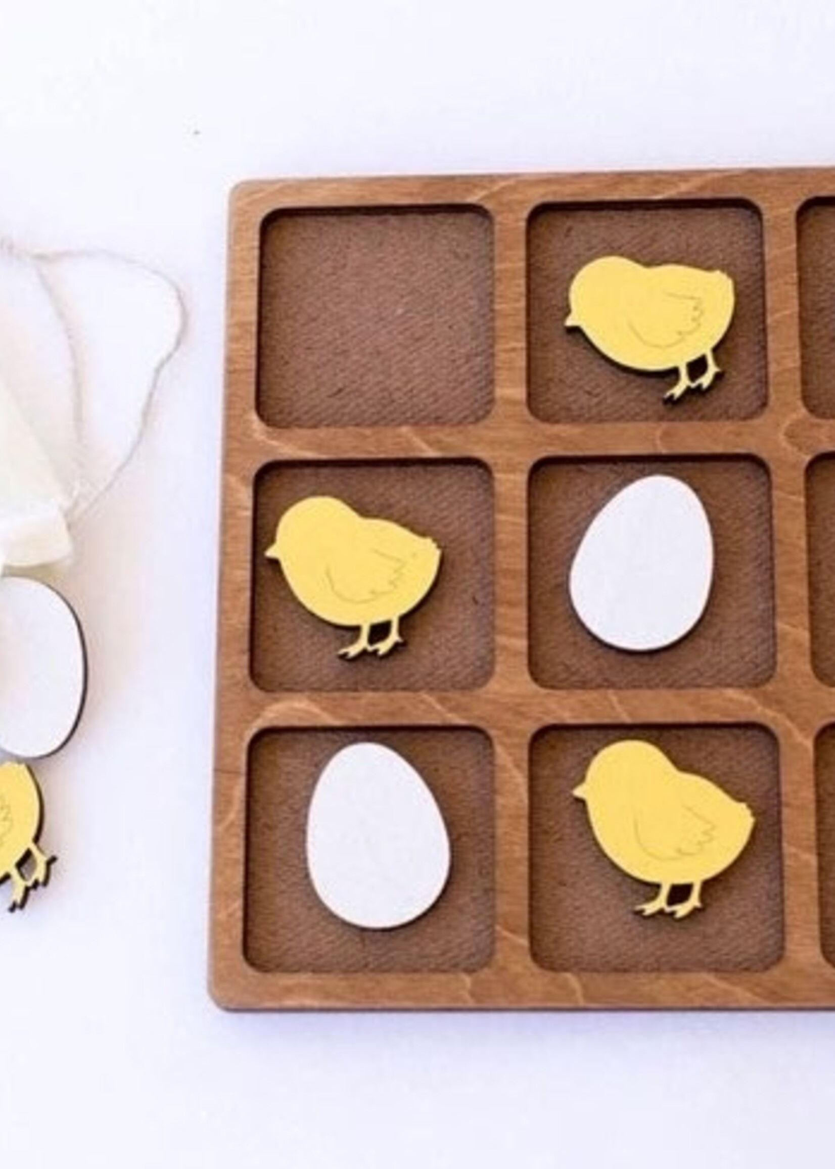 This & That Chick vs Egg Tic Tac Toe