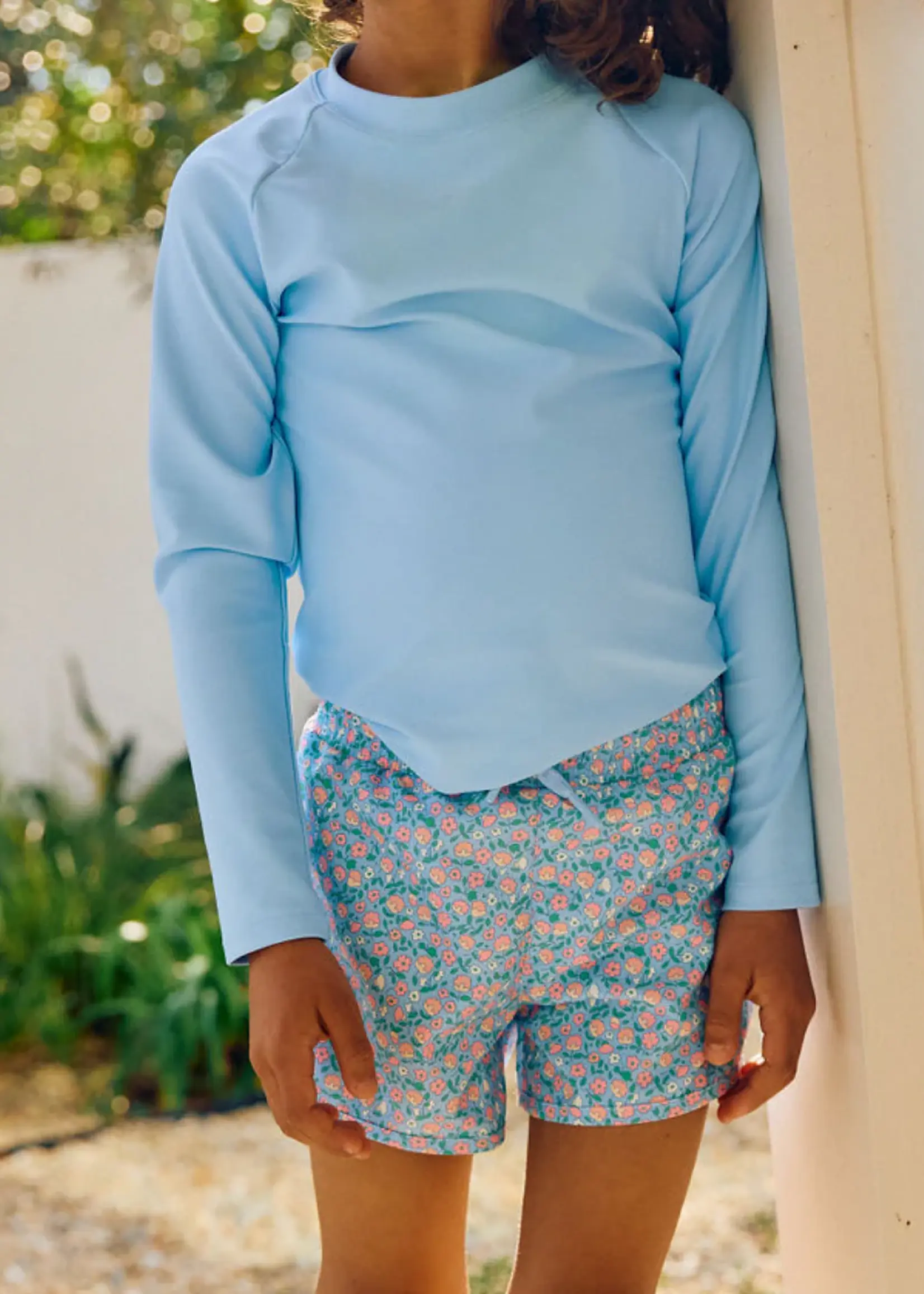 Minnow unisex rashguard