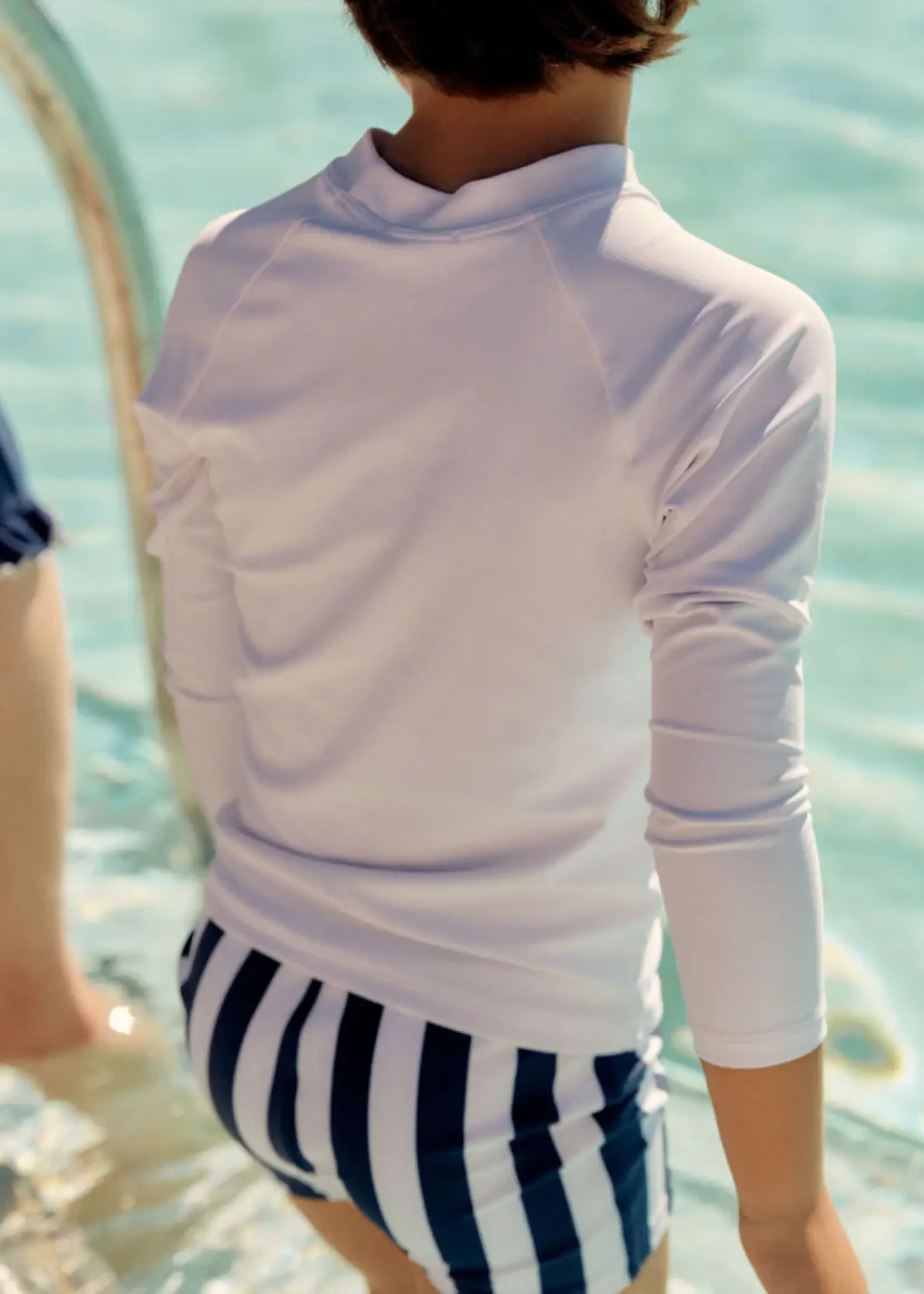 Minnow unisex rashguard