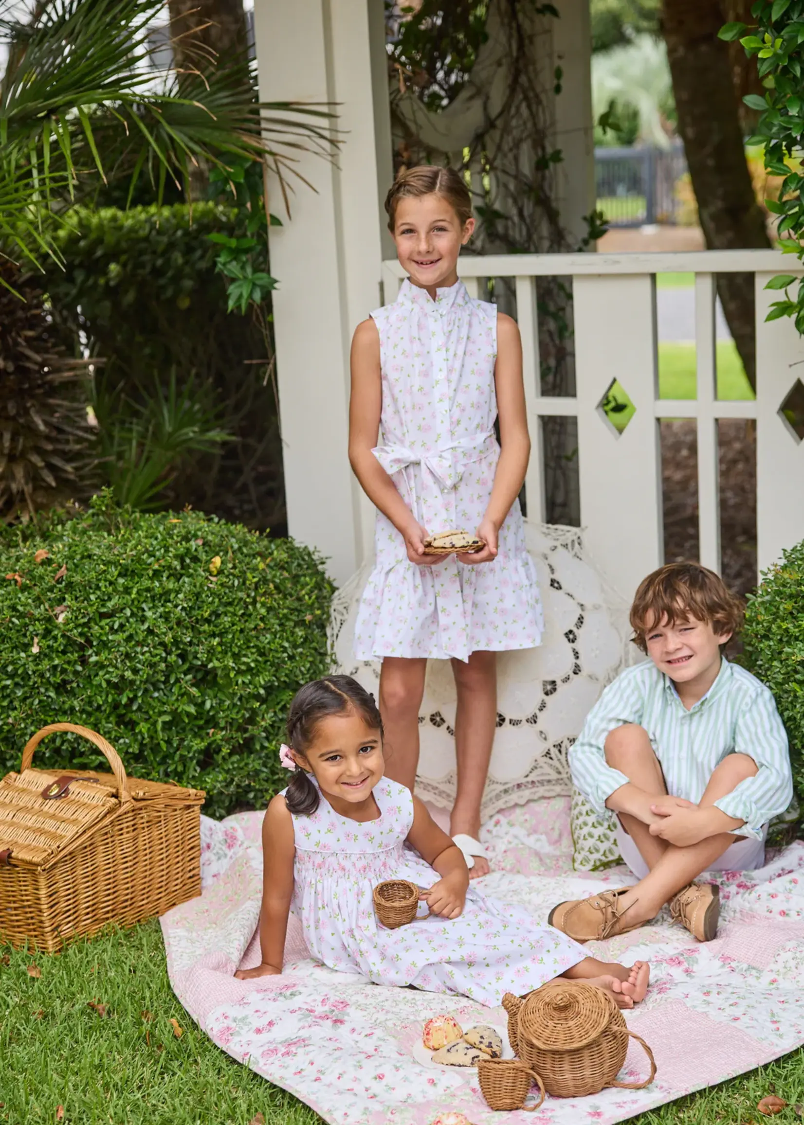 Little English Sleeveless Amore Dress