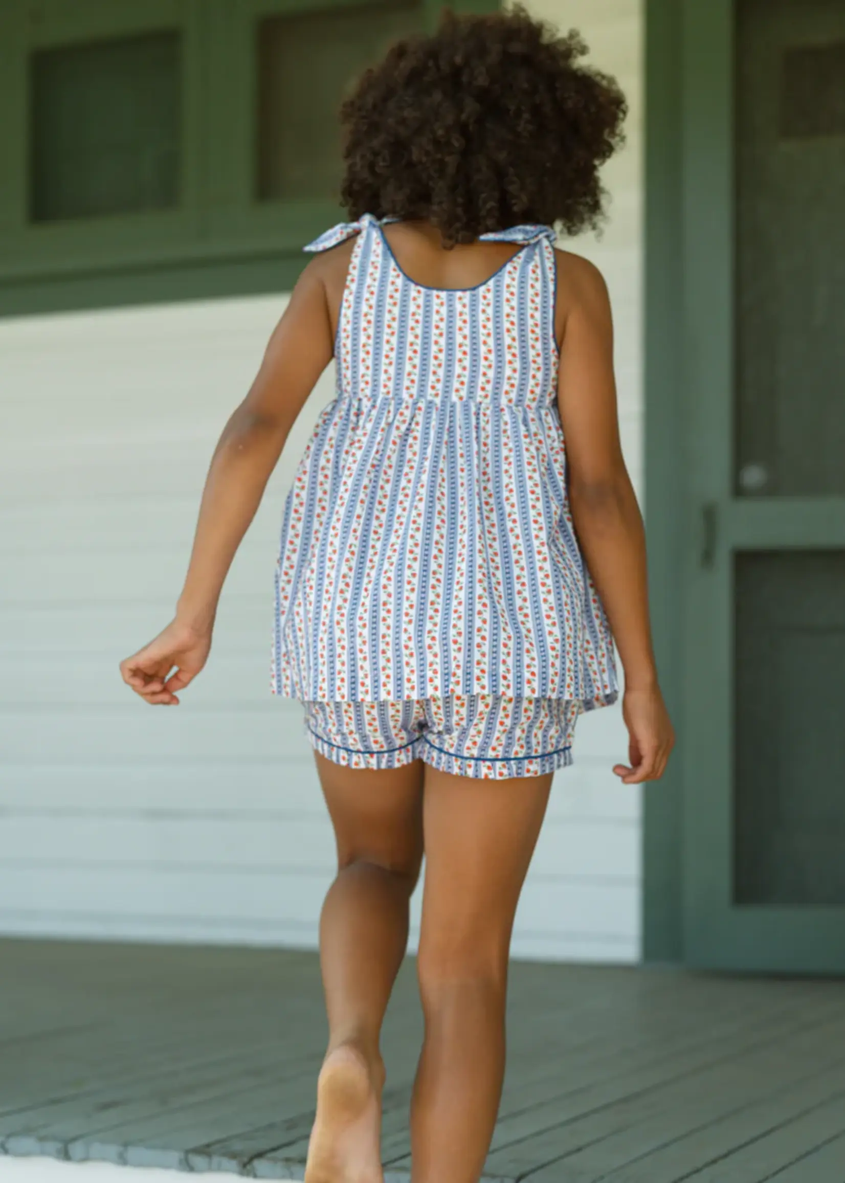 Minnow tie knot tank and short set