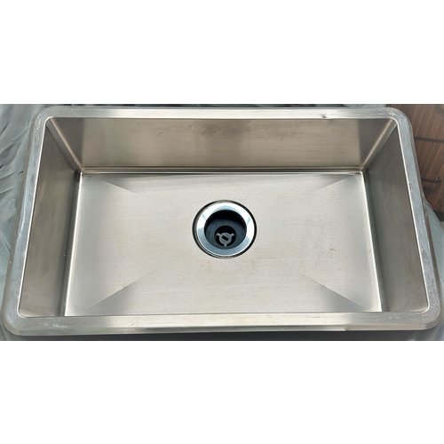 Lippert Components Kitchen Single Basin 25 x 15 Stainless round edge