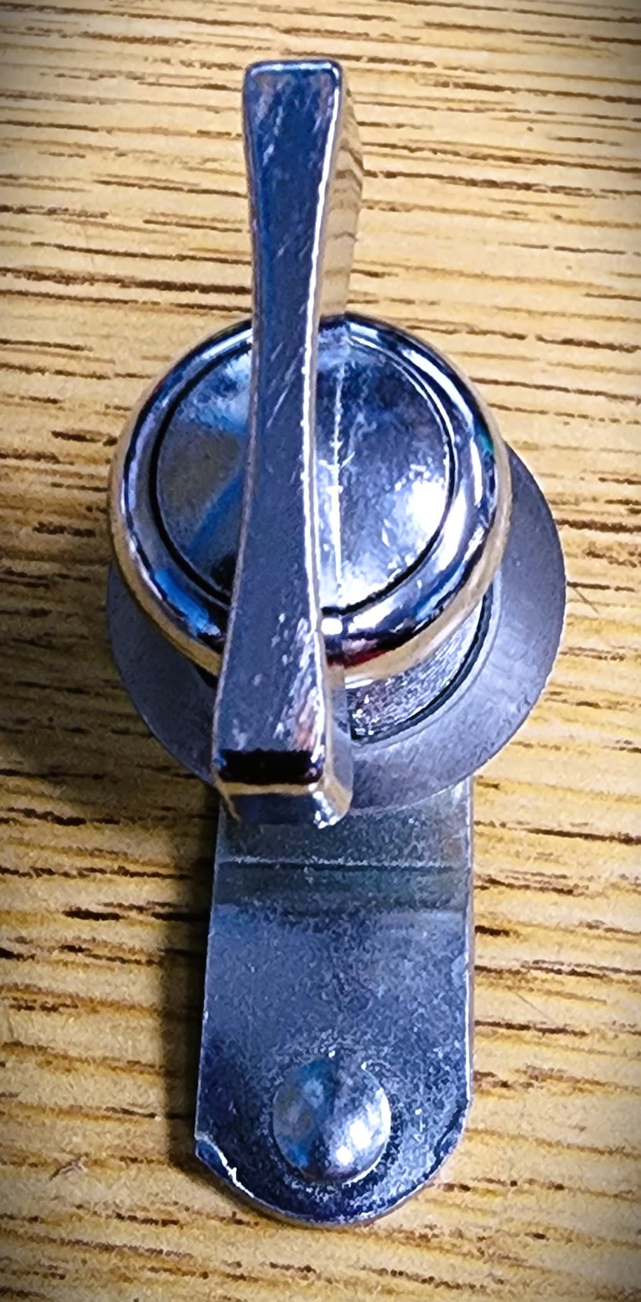 5/8" RV Baggage Door Thumb Latch Affordable RVing