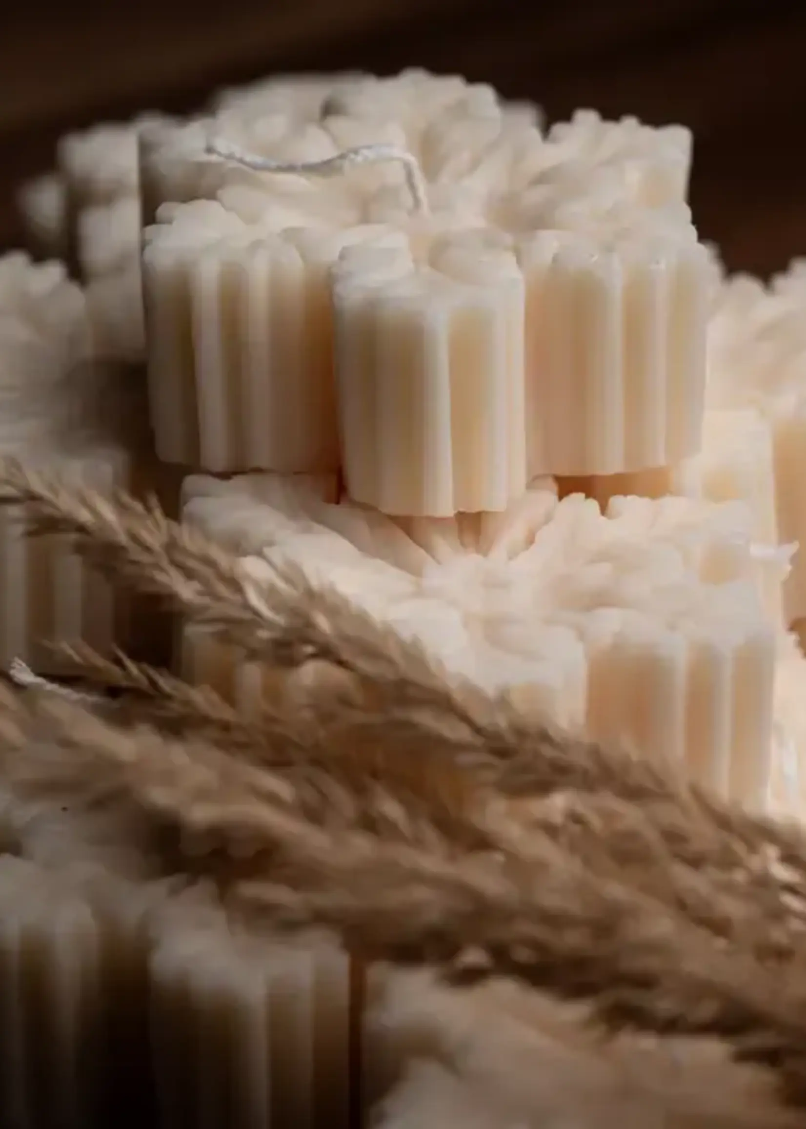 Snowflake Christmas Soy Candle - Wick On Side