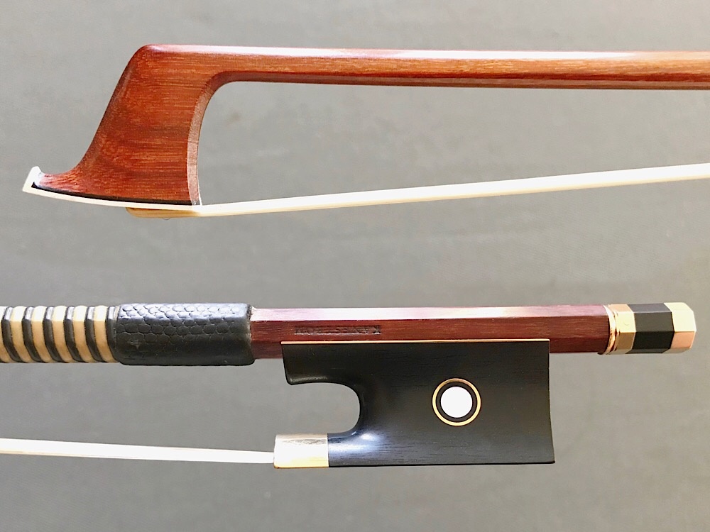Gold mounted violin bow deals