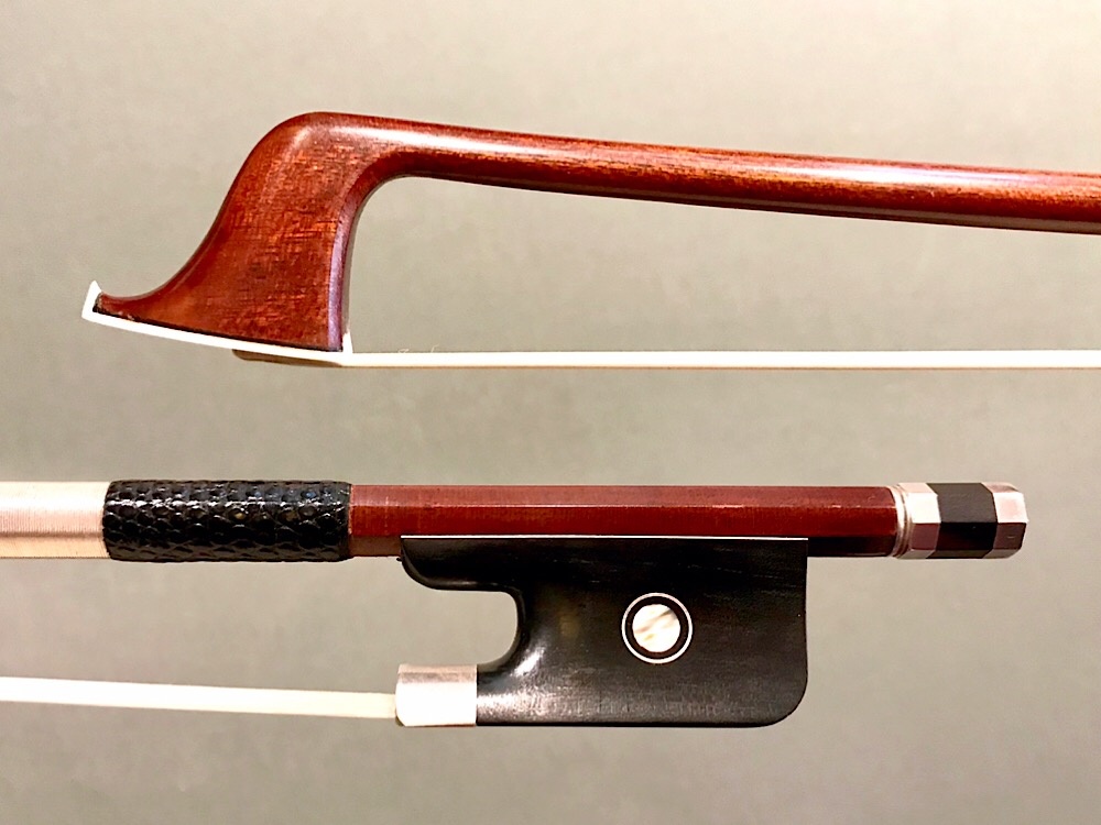 Carbon Fiber cello bow, Pernambuco Veneer, silver/ebony