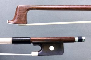 Werner WERNER 4/4 Brazilwood viola bow, nickel half-mounted ebony frog, round stick