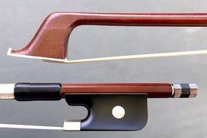 Unbranded 4/4 Brazilwood half-mounted student cello bow