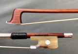 *K. MÜLLER*** Pernambuco viola bow, silver/horn 69.5 g. | Metzler Violins