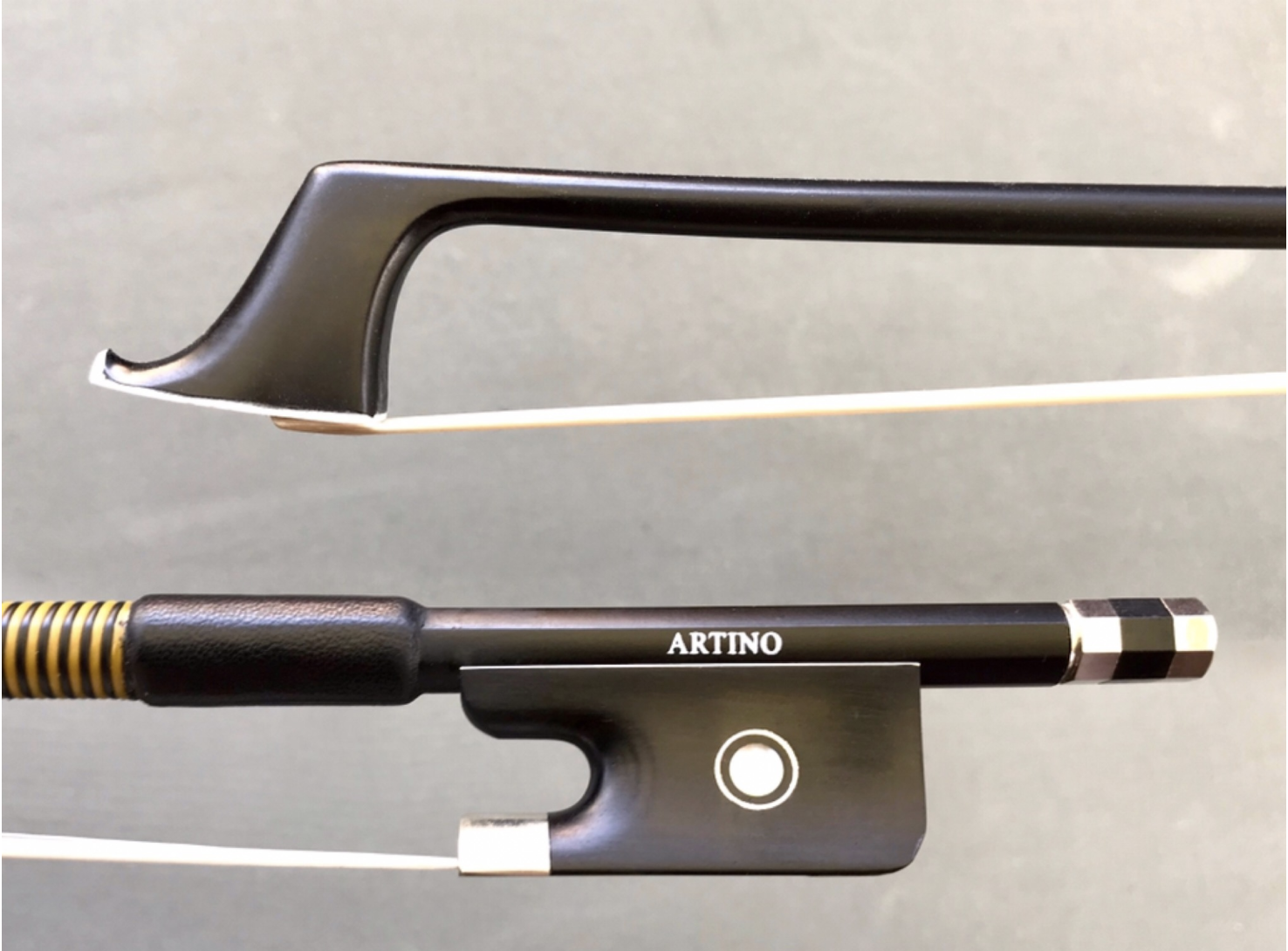 Artino Artino fiberglass cello bow, 1/8, horsehair